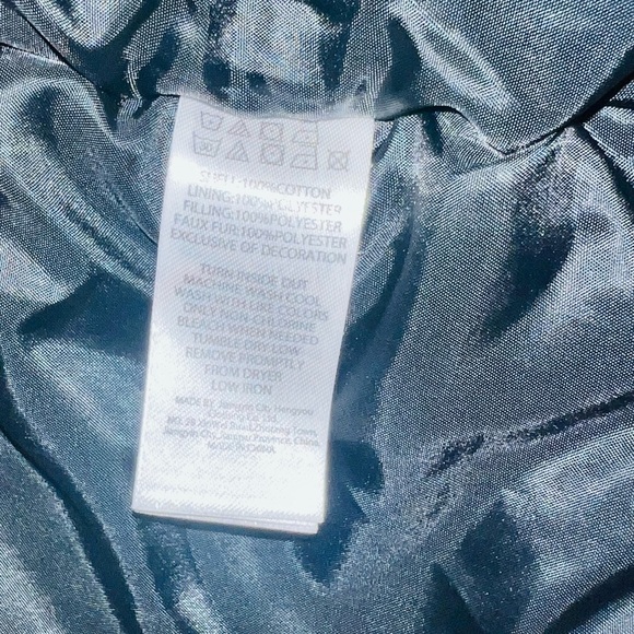 Max Studio Buffalo Plaid Christmas Fleece Vest Red& Black Girls Size Small 5/6 - Picture 7 of 8